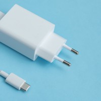 Najlepsze Ładowarki i Kable do Twojego Urządzenia - Gadżety do Telefonu